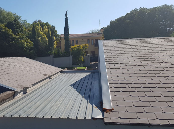 Cape Roof - Kenridge Asbestos Before Re-Roof