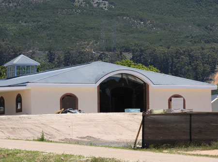 Cape Roof - Parabolic Roof and Monitor Roof
