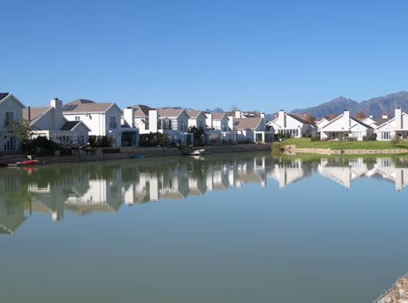 Cape Roof - The Vines Val de Vie Estate 140 Houses