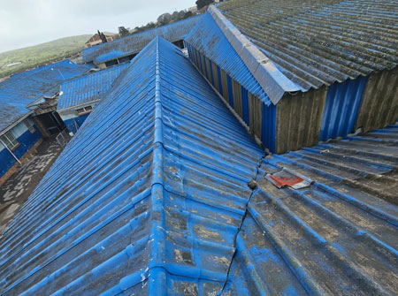 Cape Roof - Asbestos Sheeting (Before)