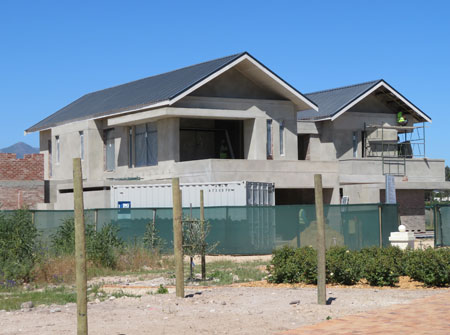 Cape Roof - Large Overhangs